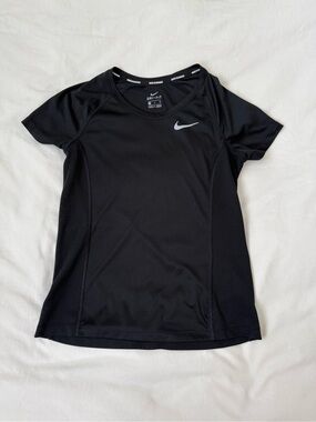 nike running shirt